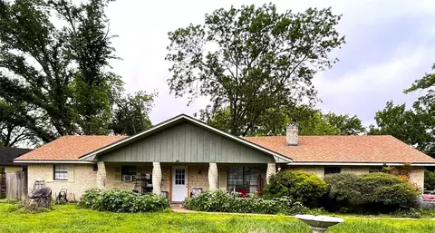 400 S 8th Ave, Teague, TX 75860