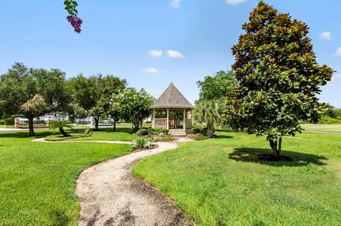 View/Area - 7930 Spring Village Dr, Spring, TX 77389 photo 2 of 3