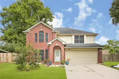 2215 Dublin Dr, League City, TX 77573