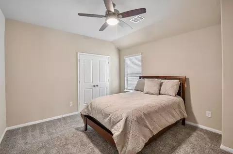 Bedroom - 29482 Westhope Dr, Spring, TX 77386 photo 6 of 12