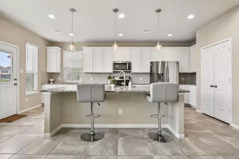 Kitchen - 29482 Westhope Dr, Spring, TX 77386 photo 2 of 4