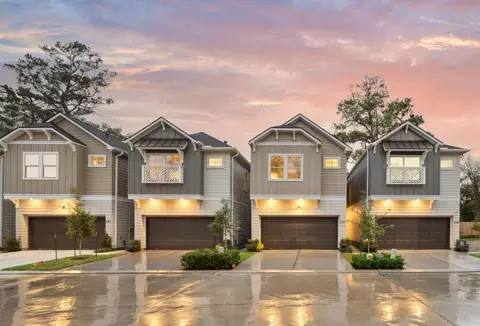 5216 Amber Sunrise Dr, Houston, TX 77018