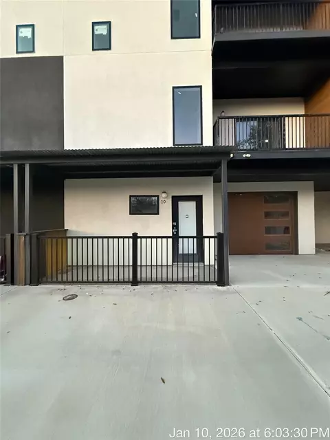 715 Ogden St #103, San Antonio, TX 78212