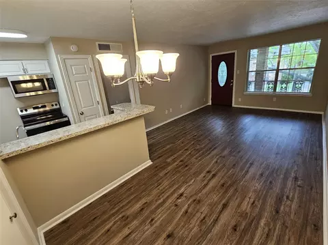 3224 Timmons Ln #128, Houston, TX 77027