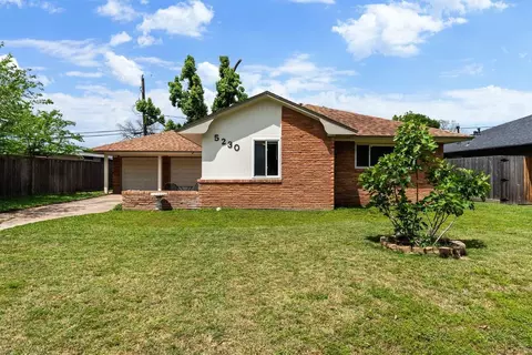 5230 Saxon Dr, Houston, TX 77092
