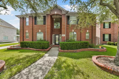2806 Capecrest Dr, Pearland, TX 77584