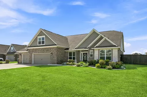 14610 Saratoga Ln, Mont Belvieu, TX 77523