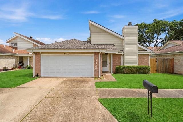 13426 Carruth Ln, Houston, TX 77083