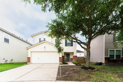 2907 Valiant Scene Ct, Houston, TX 77038