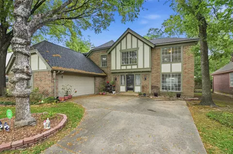 2707 Woodsboro Dr, Spring, TX 77388