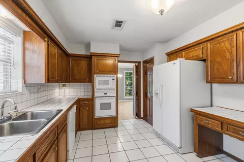 Kitchen - 3422 Candlewisp Dr, Spring, TX 77388 photo 3 of 3