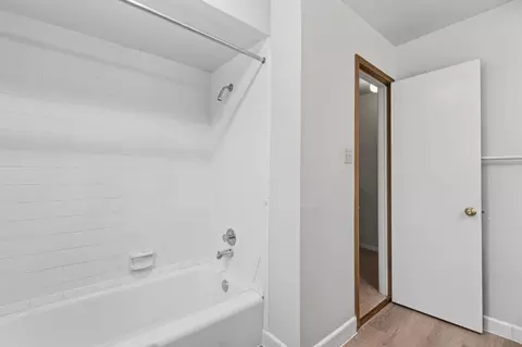 Bath - 3422 Candlewisp Dr, Spring, TX 77388 photo 5 of 5