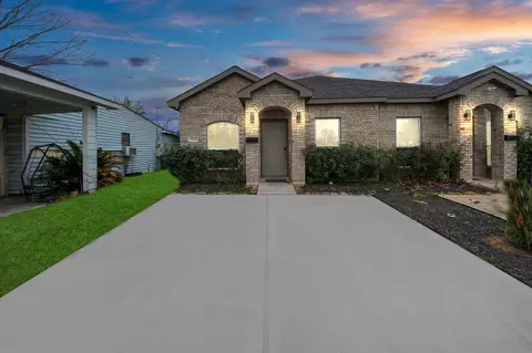 5334 Pershing St, Houston, TX 77033