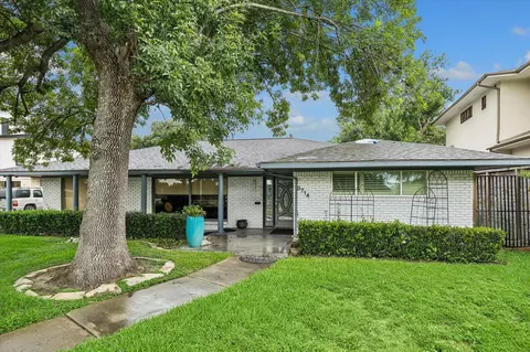 3714 N Braeswood Blvd, Houston, TX 77025