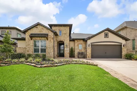 923 Marina Breeze Ln, Pinehurst, TX 77362