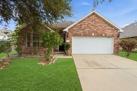 6714 Chester Oak Dr, Houston, TX 77083