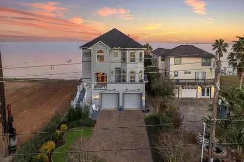 1406 Todville Rd, Seabrook, TX 77586