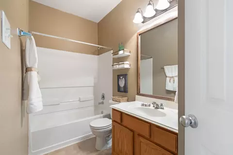 Bath - 21826 Grassy Hill Ln, Spring, TX 77388 photo 5 of 5