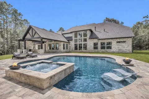 8604 Trinity Pines Ct, Montgomery, TX 77316