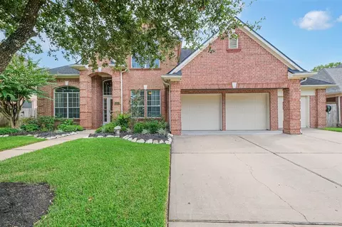 15807 Lake Loop Dr, Cypress, TX 77433 photo 1