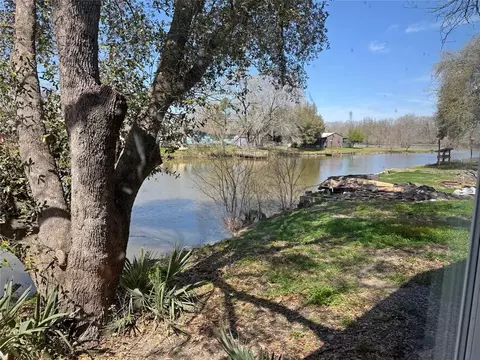 View/Area - 585 River Oaks Dr, Trinity, TX 75862 photo 5 of 7