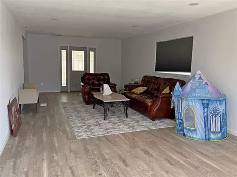 Living - 585 River Oaks Dr, Trinity, TX 75862 photo 3 of 4