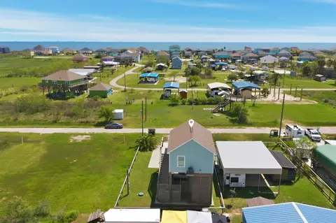 145 Jewel Dr, Port Bolivar, TX 77650