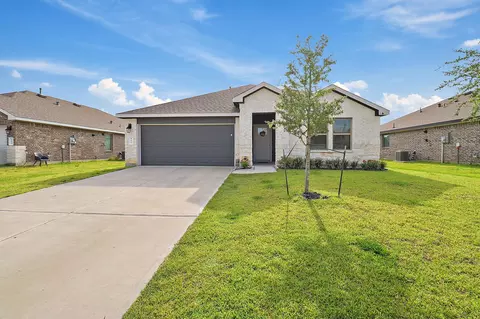 127 Walnut Hill Ct, Anahuac, TX 77514