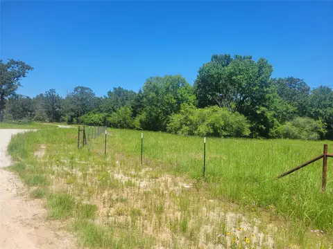 1 Cr 236, Oakwood, TX 75855