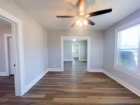 2712 Brewster St, Houston, TX 77026