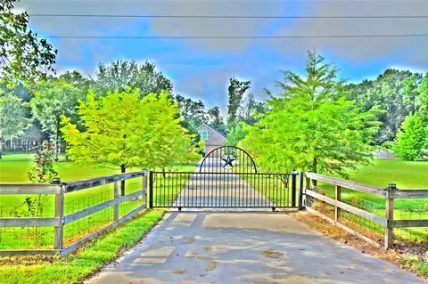 22935 Sharp Rd, Montgomery, TX 77356 photo 1