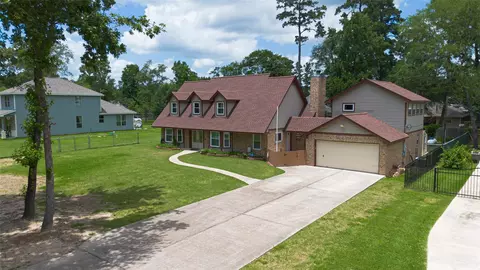 7114 Charred Pine Dr, Magnolia, TX 77354