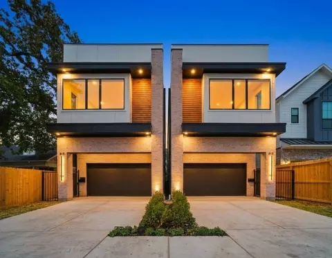 2630 Persa St, Houston, TX 77098