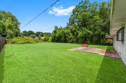Exterior - 7280 Click Dr, Beaumont, TX 77708 photo 7 of 9
