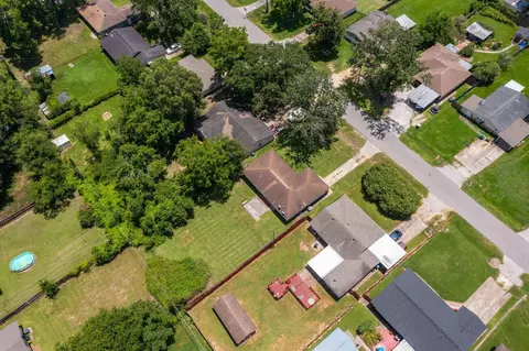 View/Area - 7280 Click Dr, Beaumont, TX 77708 photo 3 of 10