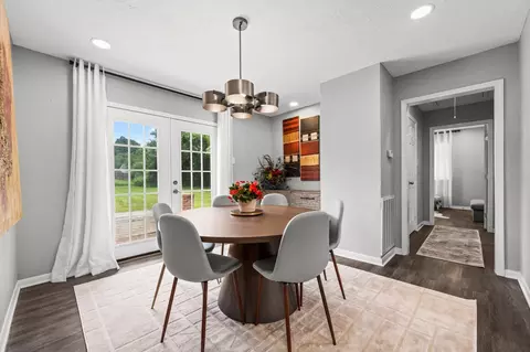 Dining - 7280 Click Dr, Beaumont, TX 77708 photo 2 of 3