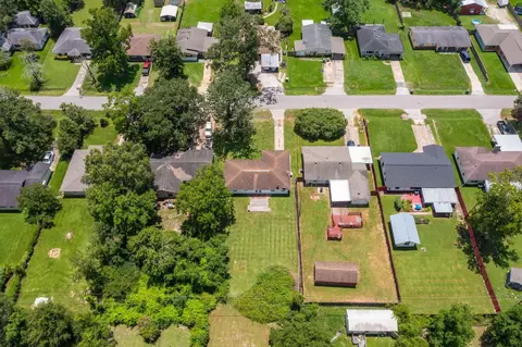 View/Area - 7280 Click Dr, Beaumont, TX 77708 photo 4 of 10