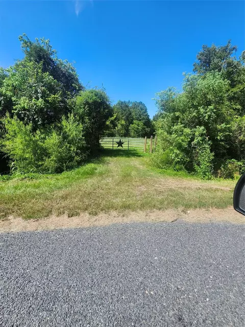 310 County Road 479, Dayton, TX 77535