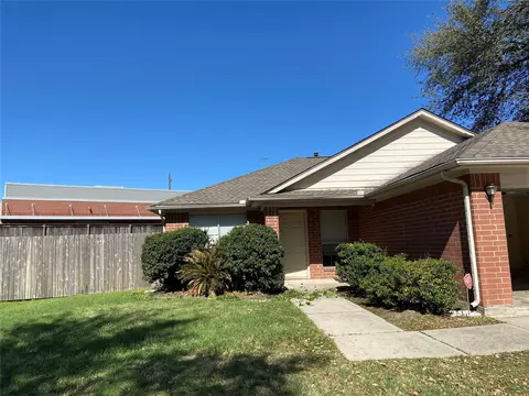 11019 Longtom Ct, Houston, TX 77086