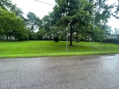 607 Riveredge Dr, Richmond, TX 77406