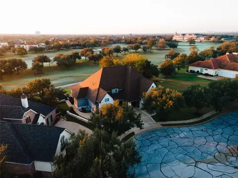 5202 Bourrone Ct, Bryan, TX 77802