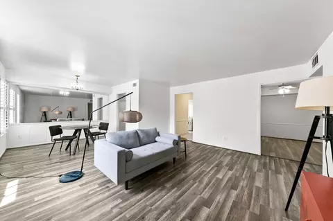 361 N Post Oak Ln #231, Houston, TX 77024
