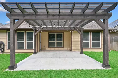 Exterior - 2117 Stubbs Dr, Bryan, TX 77807 photo 3 of 4