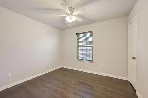 Bedroom - 2117 Stubbs Dr, Bryan, TX 77807 photo 2 of 4