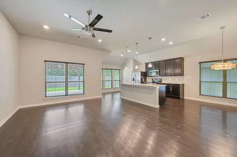 Living - 2117 Stubbs Dr, Bryan, TX 77807 photo 3 of 4