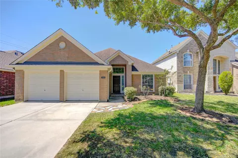 19915 Shore Meadows Ln, Richmond, TX 77407