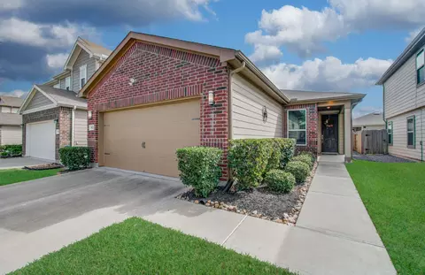 9835 Mills Field Dr, Houston, TX 77070