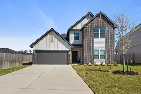 815 Devils Bridge St, Conroe, TX 77303