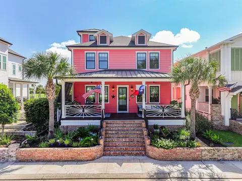 127 Island Psge, Galveston, TX 77554