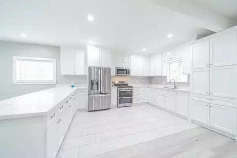 141 County Road 3419, Cleveland, TX 77327